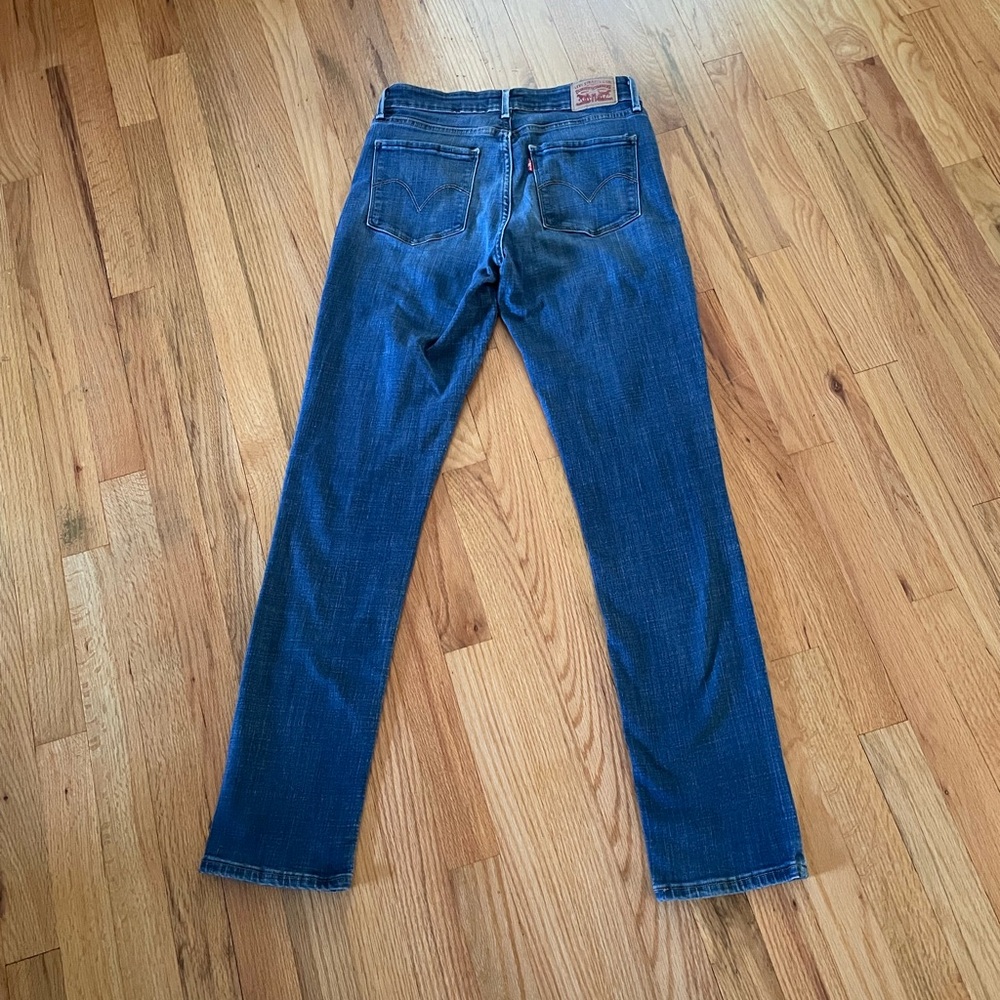 Levi’s Mid Rise size 8 - Picture 2 of 7